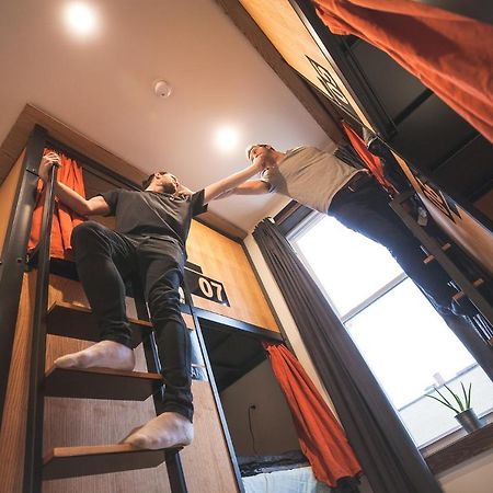 Le Bed & Cocktail - Appartement Sur L'Avenue Du Mont-Royal モントリオール エクステリア 写真