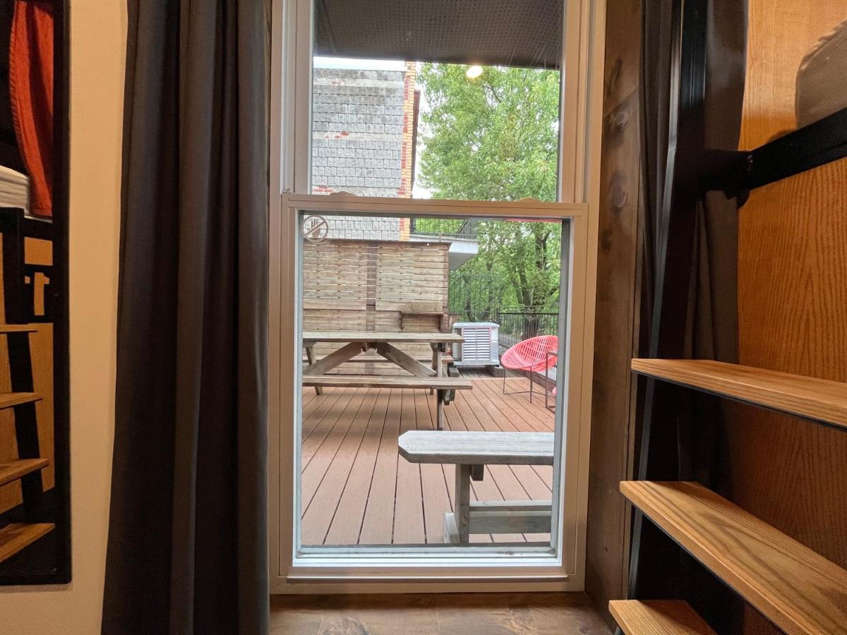Le Bed & Cocktail - Appartement Sur L'Avenue Du Mont-Royal モントリオール エクステリア 写真